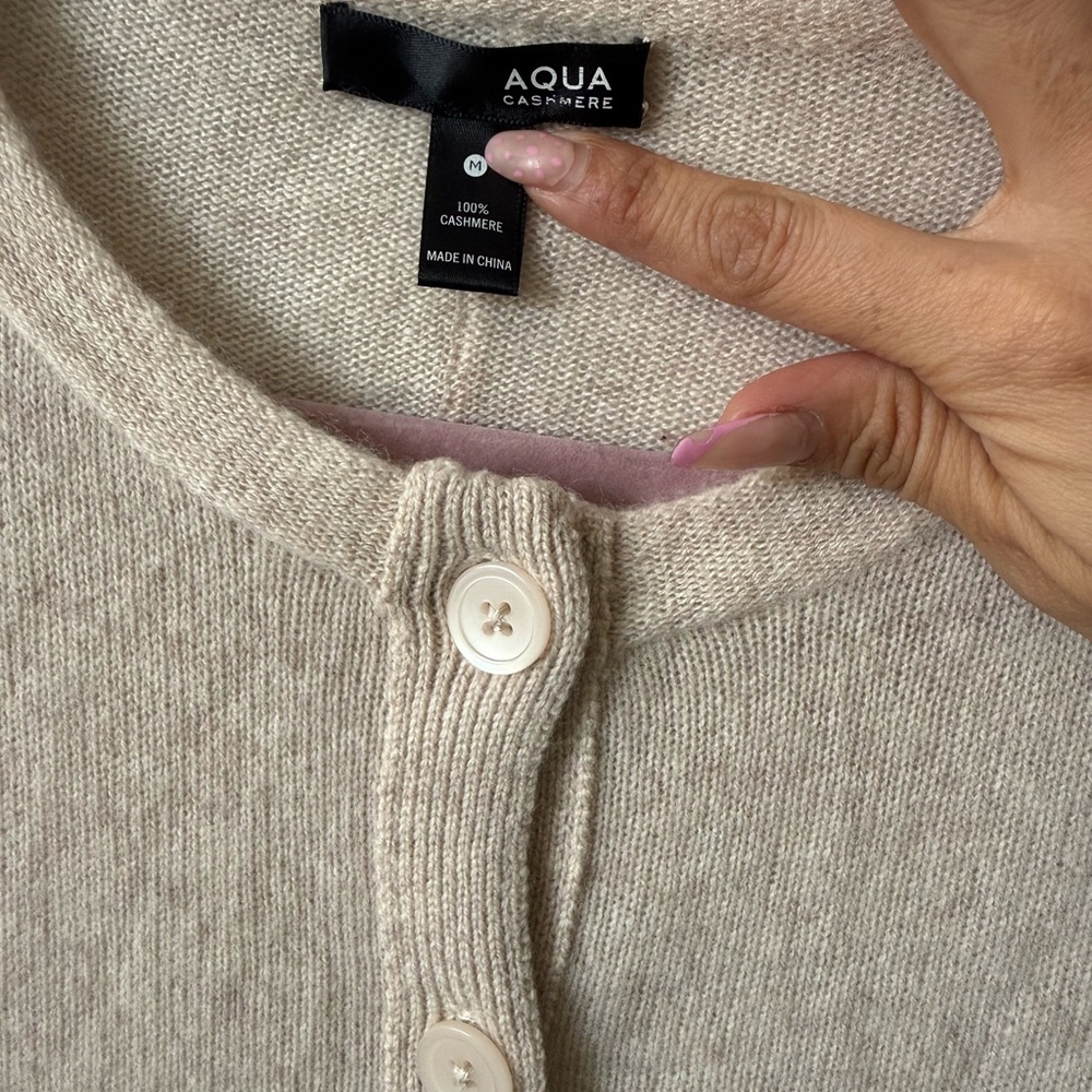 AQUA 100% Cashmere Cream Button Front Cardigan Sweater M | Classic Luxe Knit - Picture 4 of 8